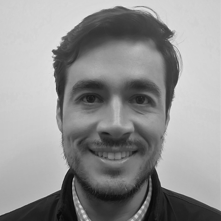 Plantilla foto columnistas (900 × 900 px) Account Lead “NeedScope”