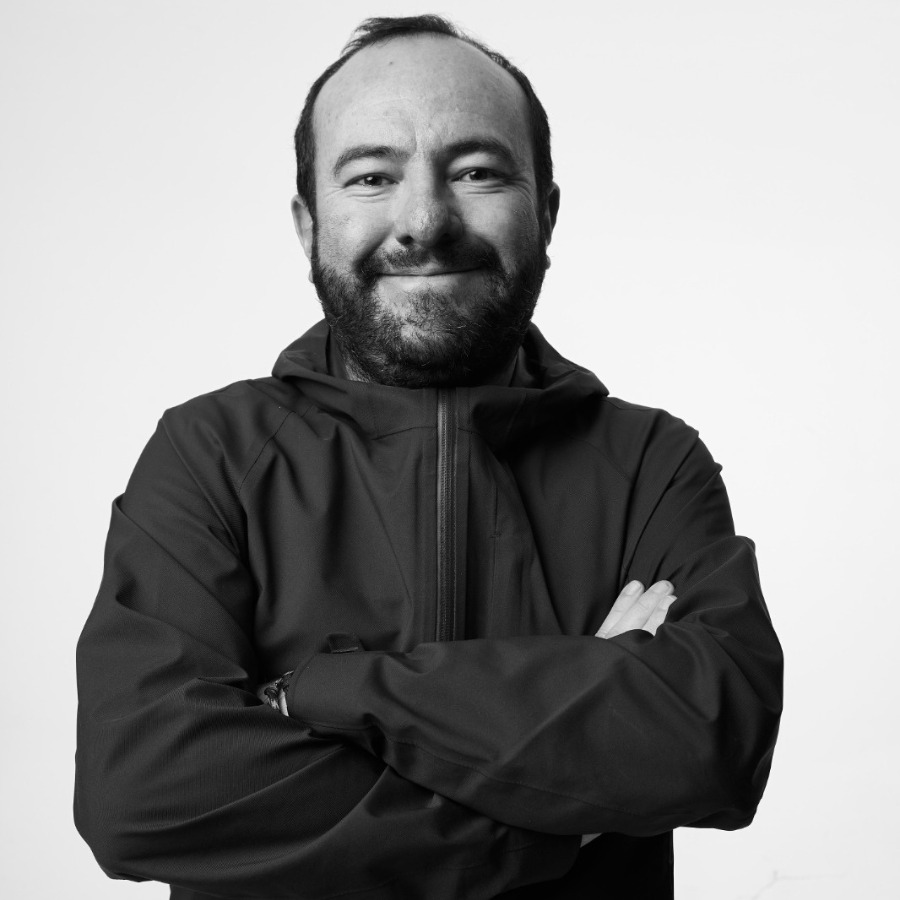 Plantilla foto columnistas (900 × 900 px) Miguel Dallos
