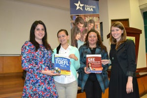 La Feria EducationUSA es un evento en el que las universidades presentarán su oferta de programas de inglés, pregrado y posgrado, así como las opciones de ayuda financiera para estudiantes internacionales. 