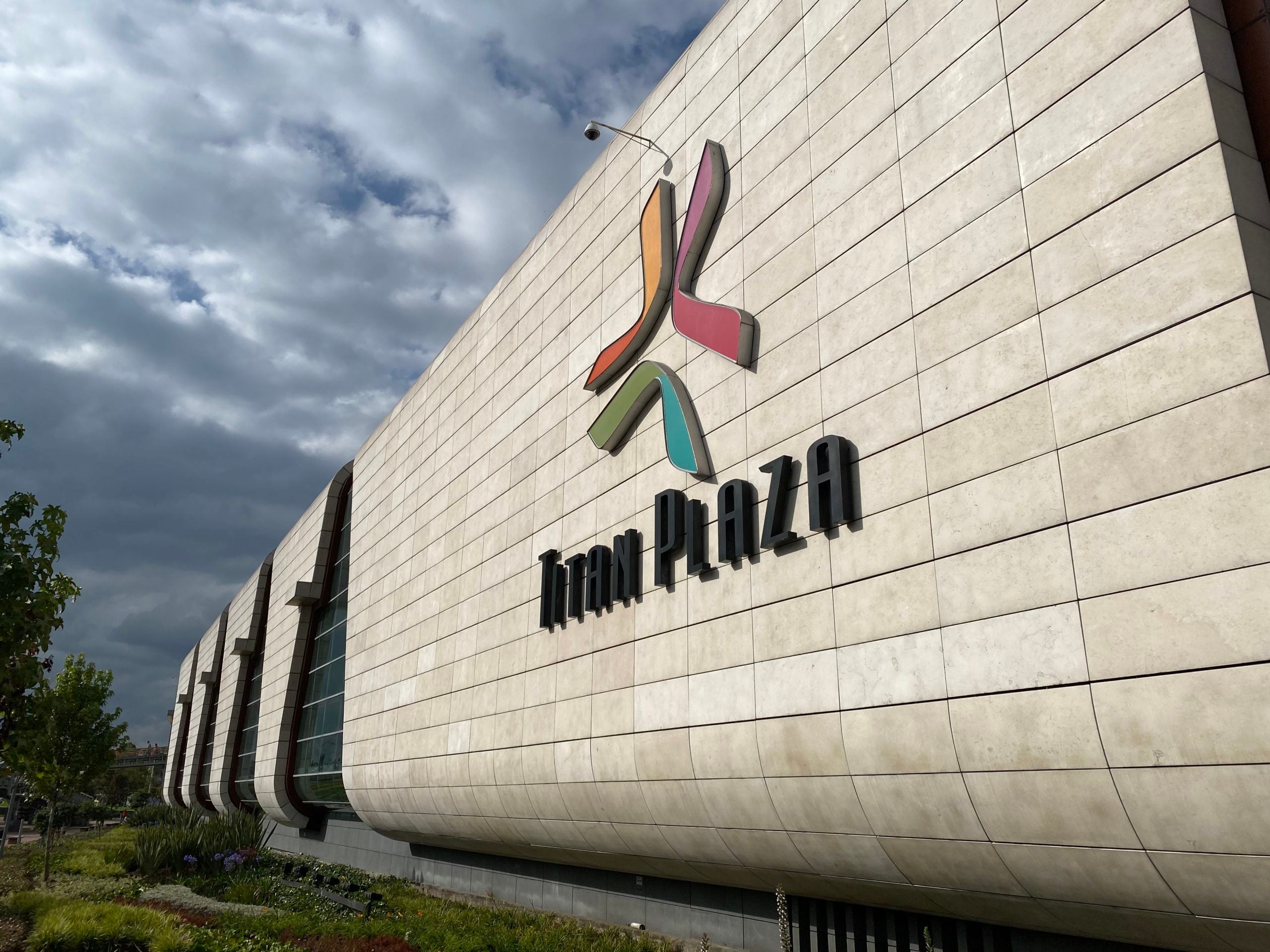 Titán Plaza